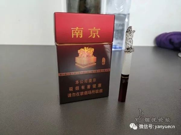 南京古都品鉴：包装高贵典雅 烟气、劲道和余味表现相当完美